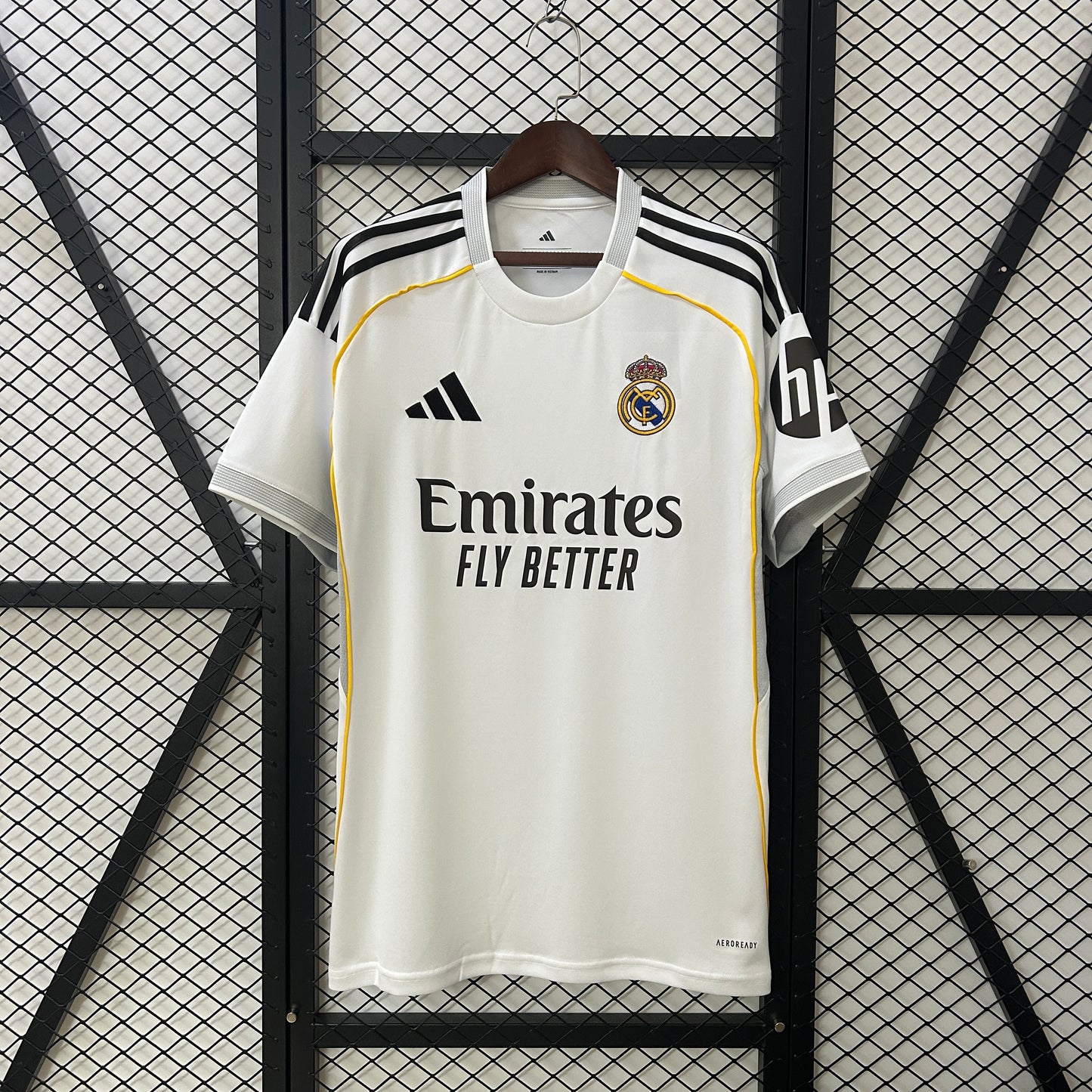 Real Madrid 25-26 Local (Fan Version)